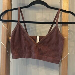 COLSIE RIBBED TRIANGLE BRALETTE